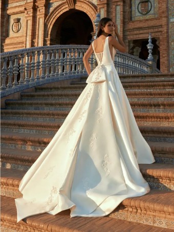 Pronovias FERNANDA #1 Off White thumbnail