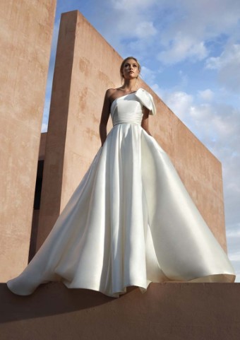 Pronovias NICOSIA #0 default Off White thumbnail
