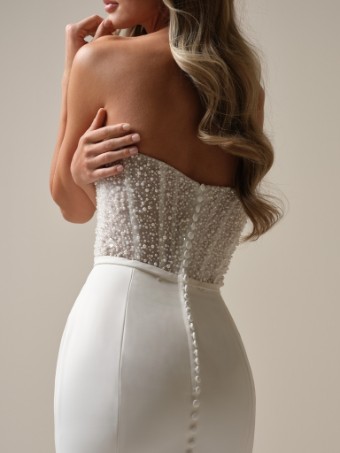 Rebecca Ingram HEYDA #3 Ivory (gown with Natural Illusion) thumbnail